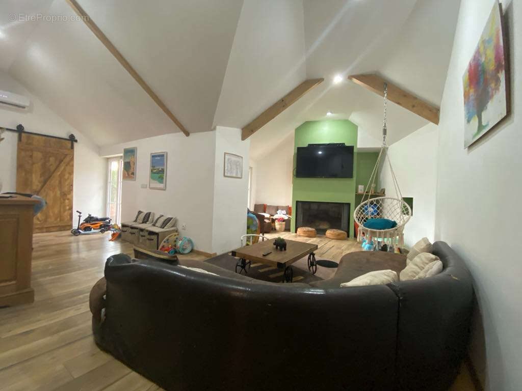 Maison à NEUILLY-SAINT-FRONT