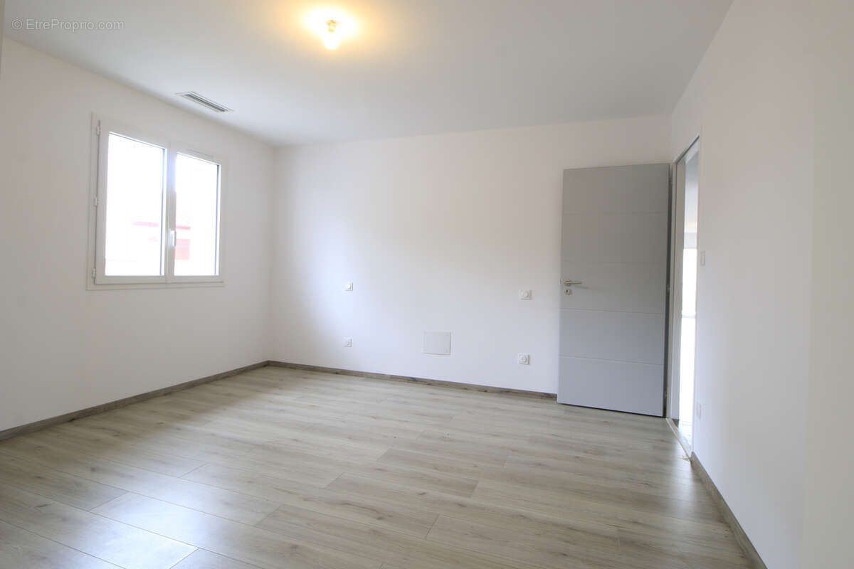 Maison à SAINT-JEAN-LE-VIEUX