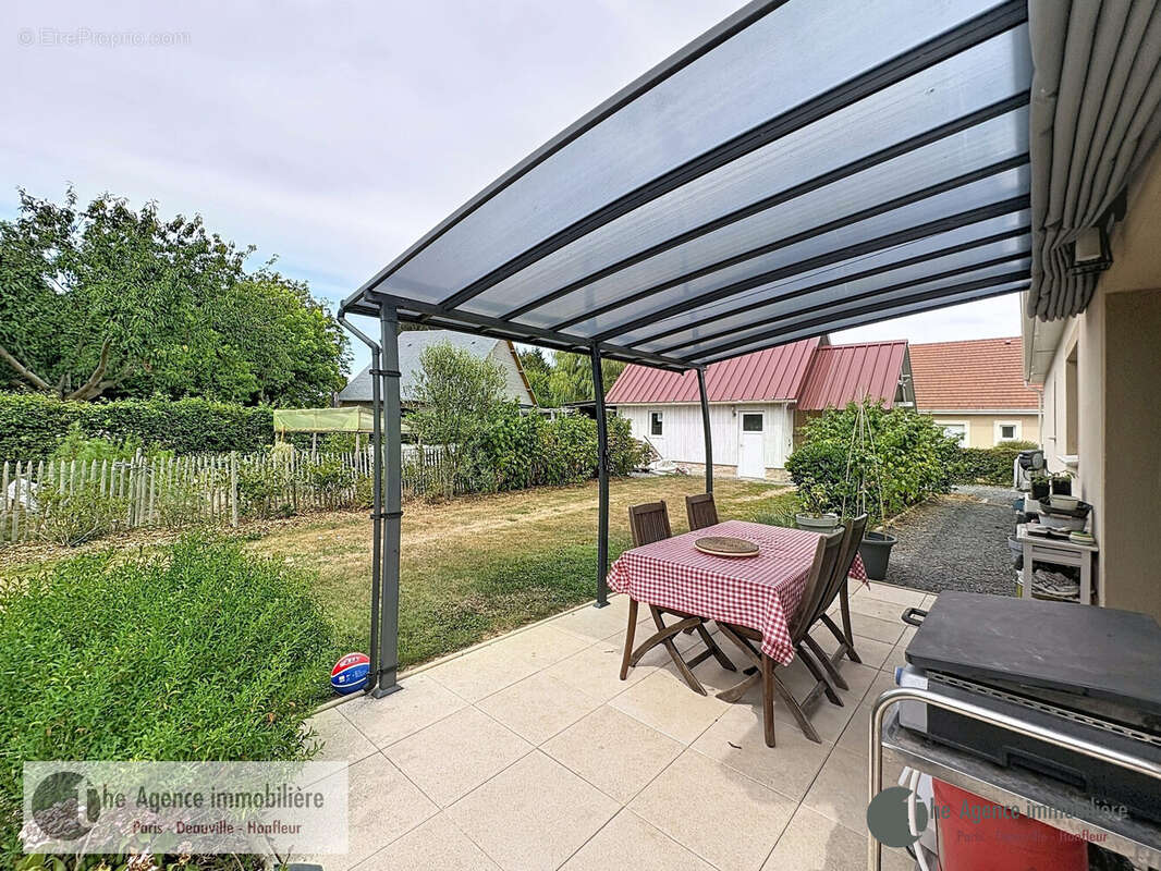 Maison 134 m² à Fiquefleur-Equainville  - photo 6