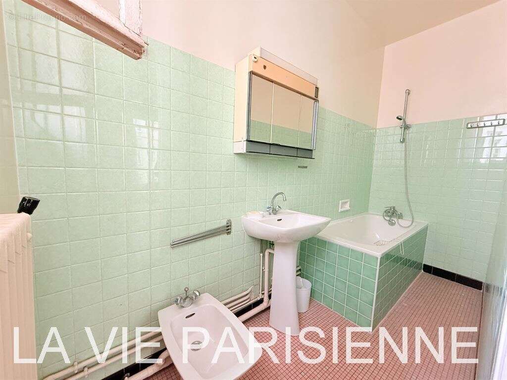 Appartement à PARIS-15E