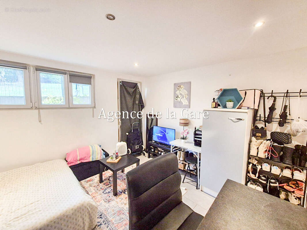 Appartement à SARTROUVILLE