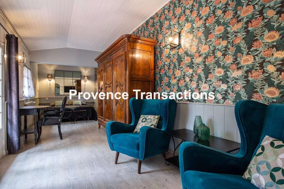 Commerce à GIGONDAS