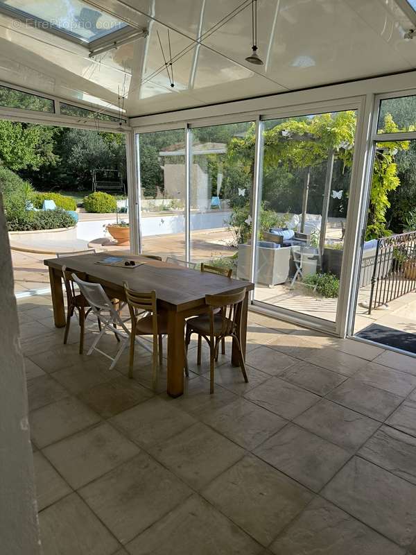 Belle maison de 240 m2 sur terrain de 1200m2 - photo 9