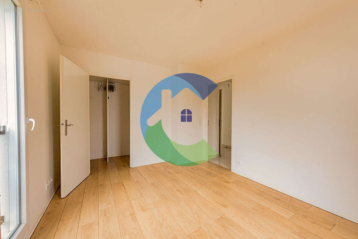 Appartement à EPINAY-SUR-ORGE