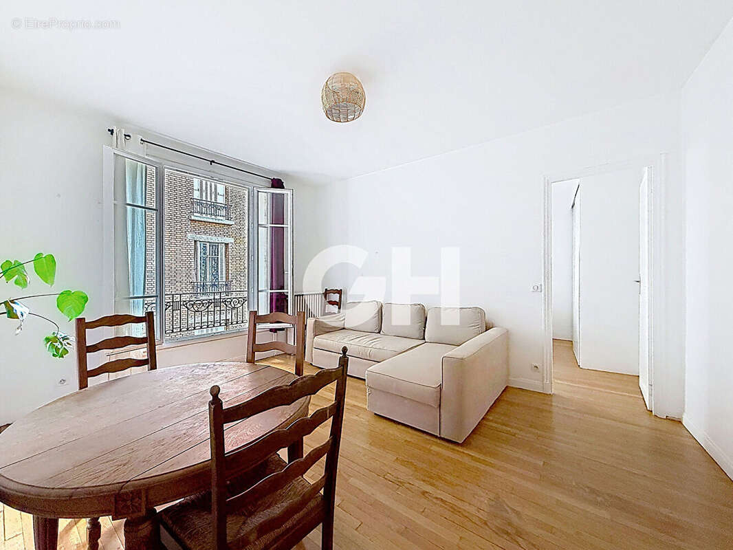 Appartement à PARIS-20E