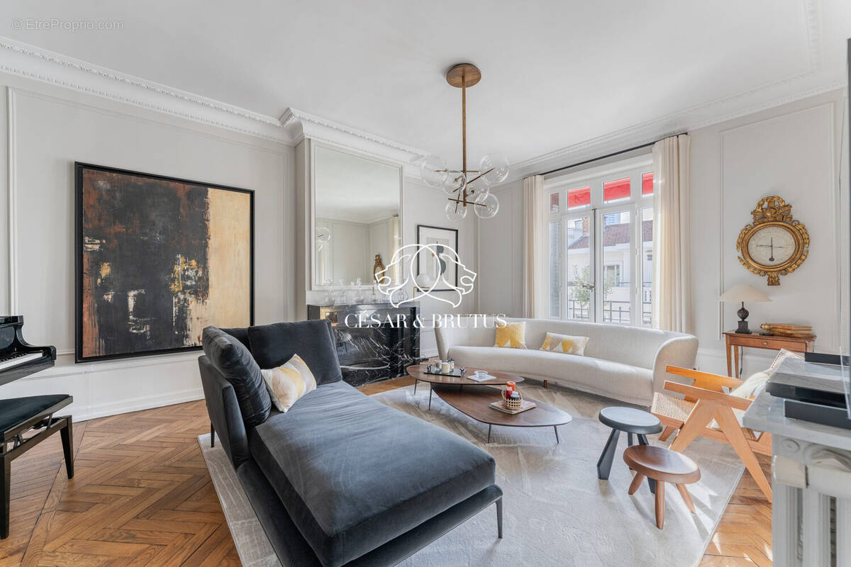 Appartement à LYON-6E