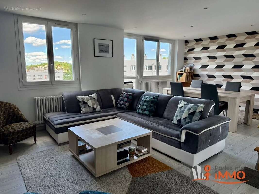 Appartement à SAINT-ETIENNE
