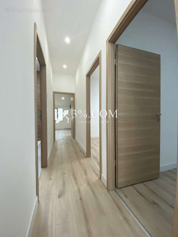 Appartement à PAGNEY-DERRIERE-BARINE