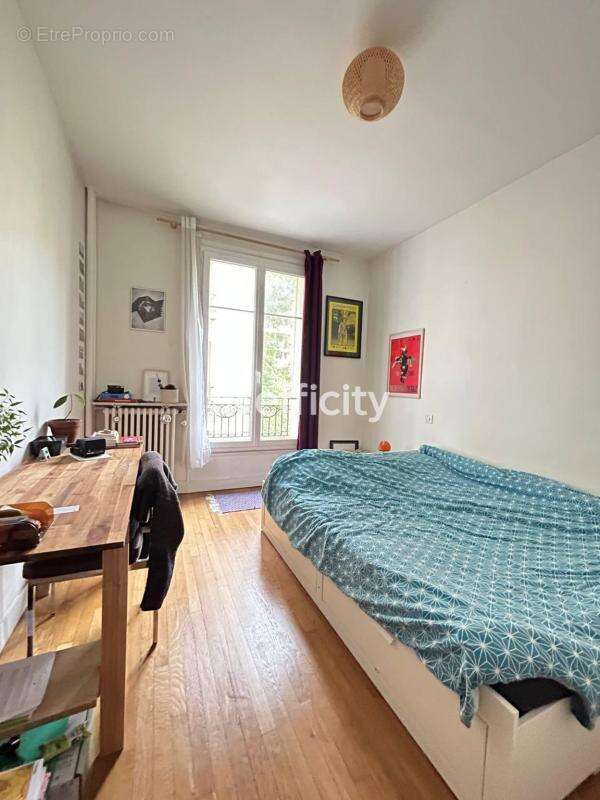 Appartement à PARIS-20E