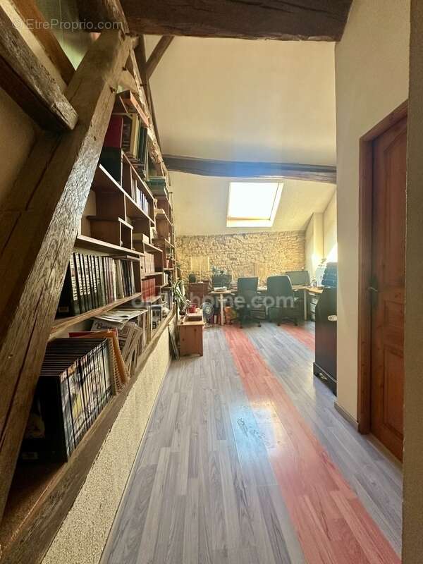 5 mn de dijon valmy, bellefond 21490, authentique maison bourguignonne – 176 m² habitables, grange, cour, greniers, bûcher, cave - photo 4
