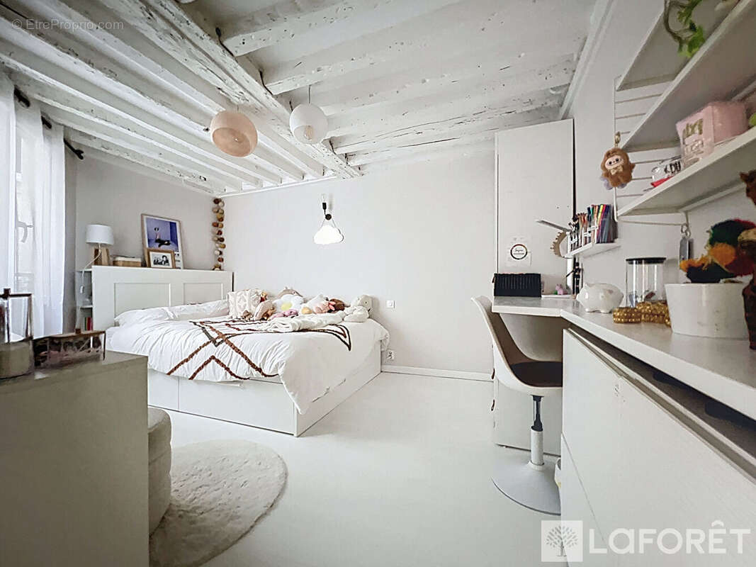 Appartement à PARIS-2E