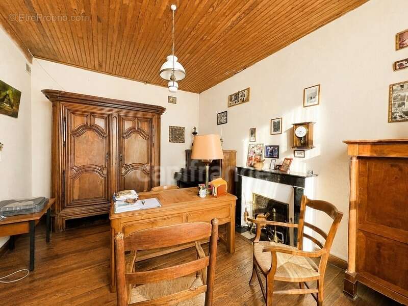 Maison à CHEVANCEAUX