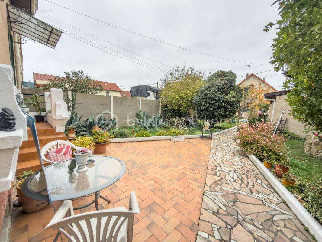 Maison à VILLENEUVE-SAINT-GEORGES