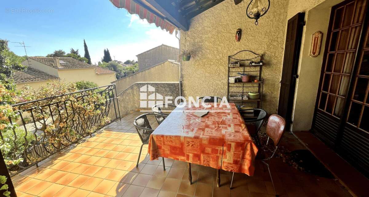 Maison à LA LONDE-LES-MAURES