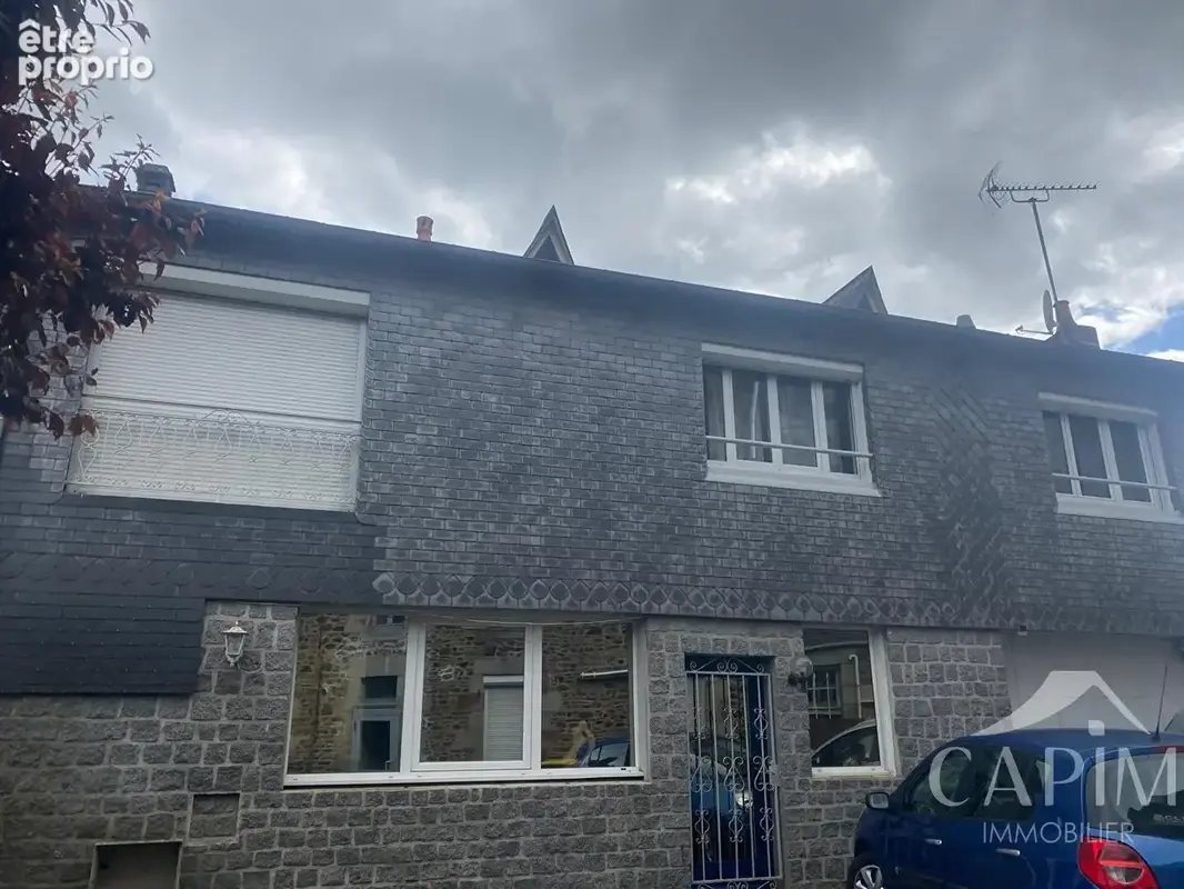 Maison Fougeres  4 Ch. -  + 4 Studios loués - photo 2