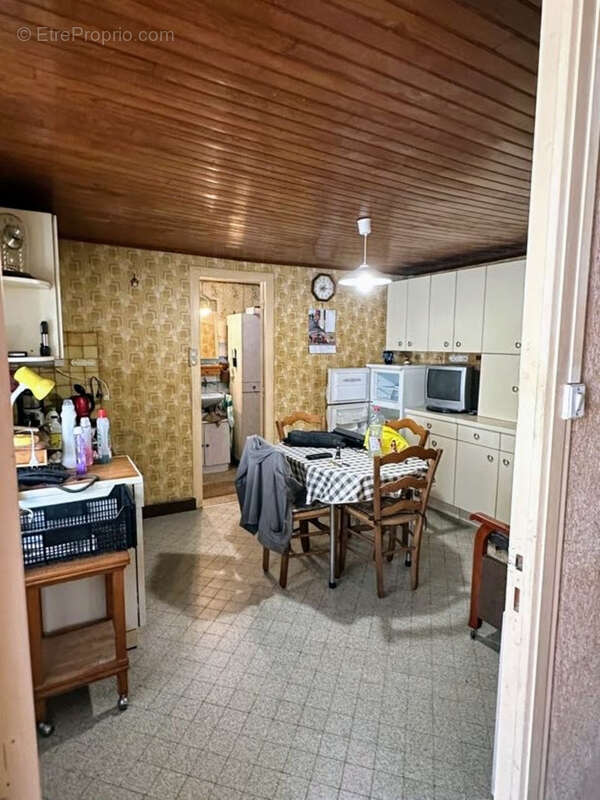 Maison à POLLIAT
