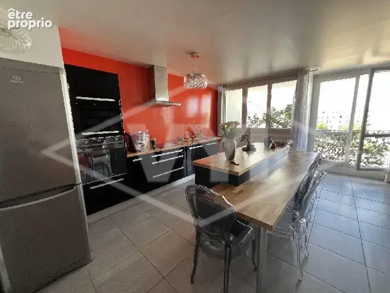Appartement 89 m² à Quincy-Sous-Senart  - photo 1
