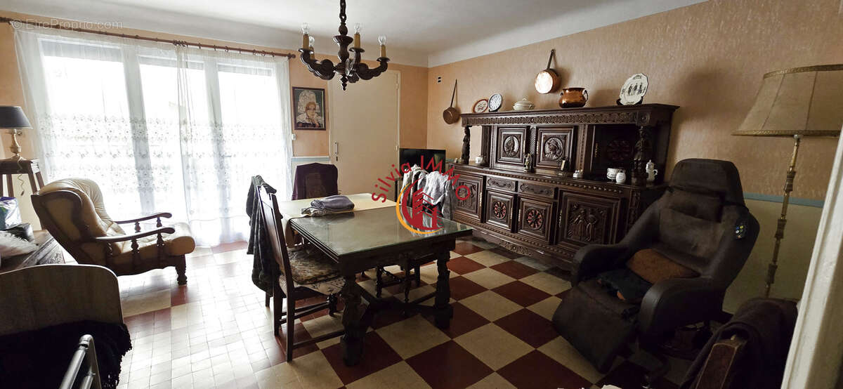 Maison à ESTAGEL