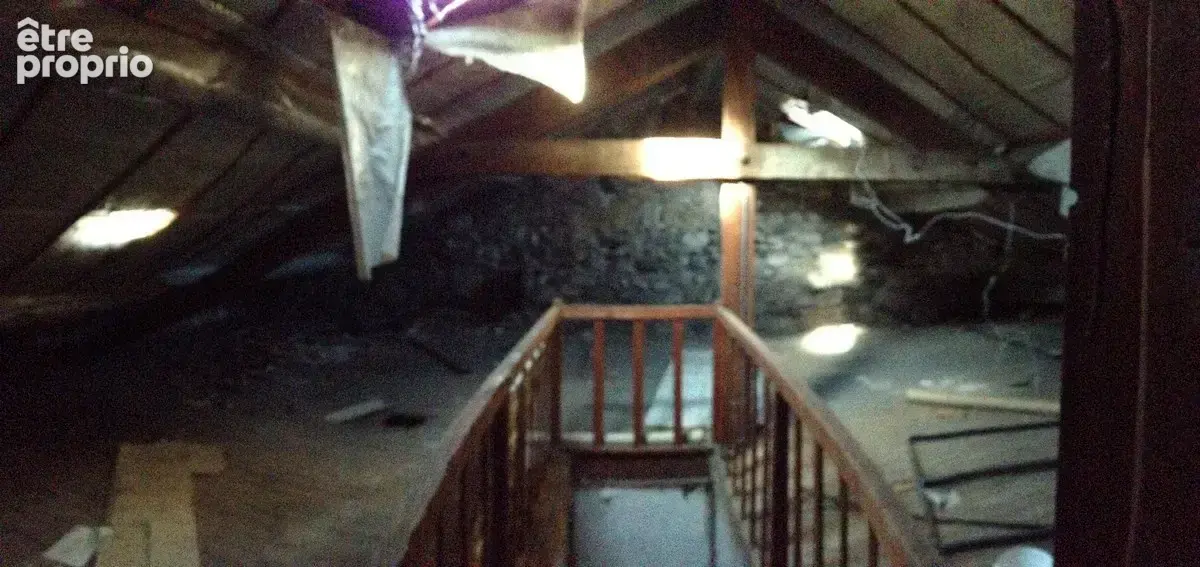 Immeuble à renover (160 m2) avec grand garage (90 m2). - photo 14