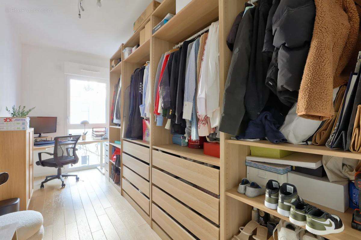 Appartement à CLICHY