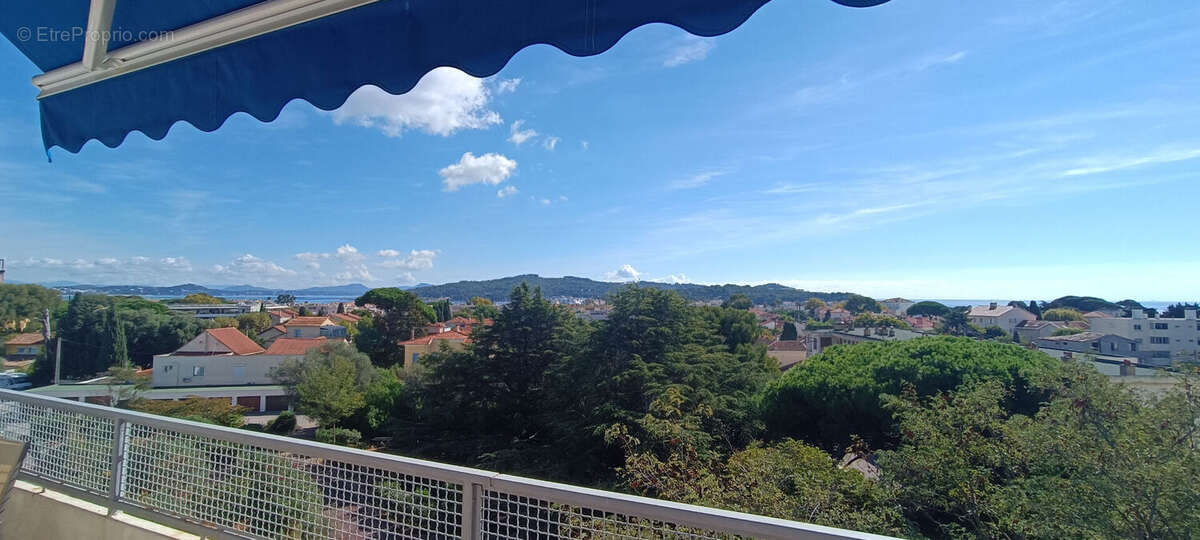* Bord De Mer * Vue Mer Panoramique * APPARTEMENT  5 Pièces avec 3 Chambres * (83500) LA SEYNE SUR MER * - photo 3