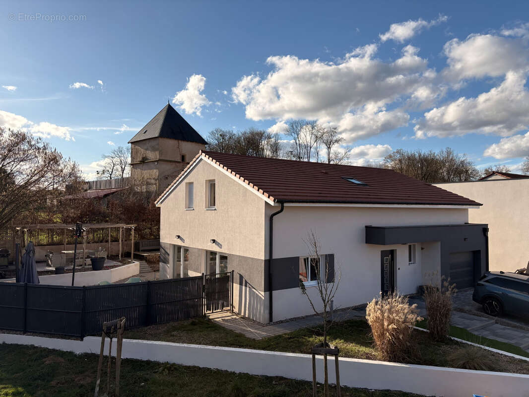 Maison à VERNY