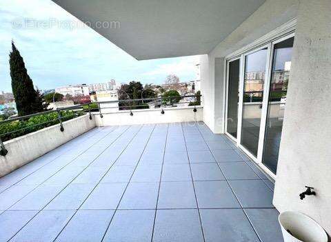 Appartement à MARSEILLE-9E