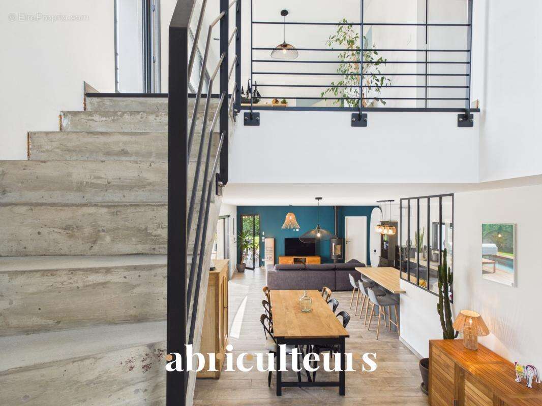 Villa contemporaine de 2018 avec piscine et toit-terrasse en vente à Seignosse Bourg (40510) - photo 11