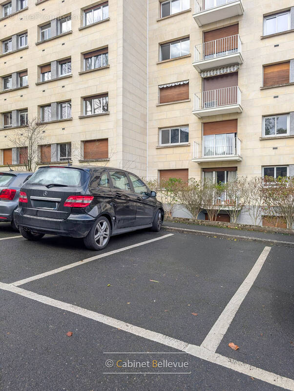 Parking à MEUDON