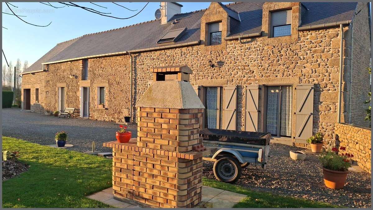 Photo 2 - Maison à NOYAL-SOUS-BAZOUGES