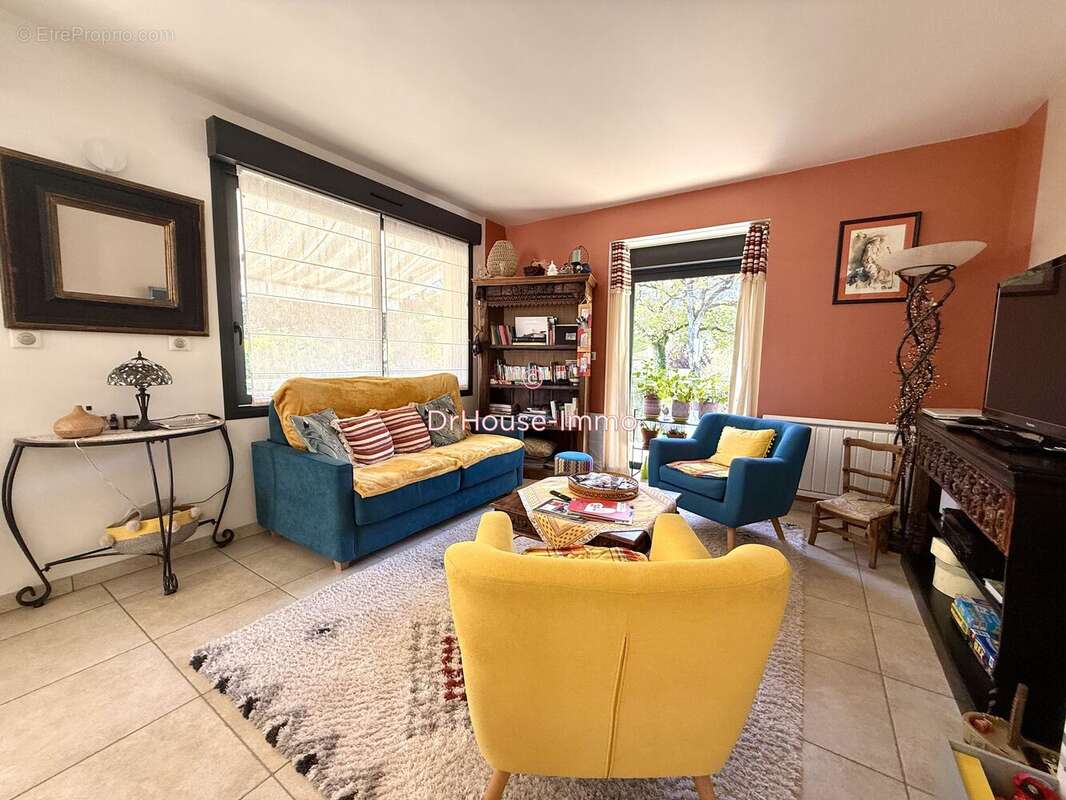 Maison à SAINT-SOZY