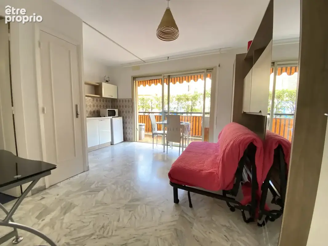 Menton gare routiere - studio  - 19.41 m2 + balcon - parking prive - photo 5