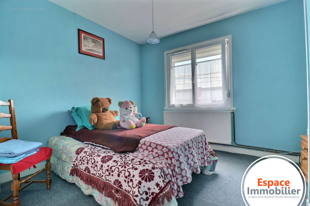 Maison à DOUCHY-LES-MINES