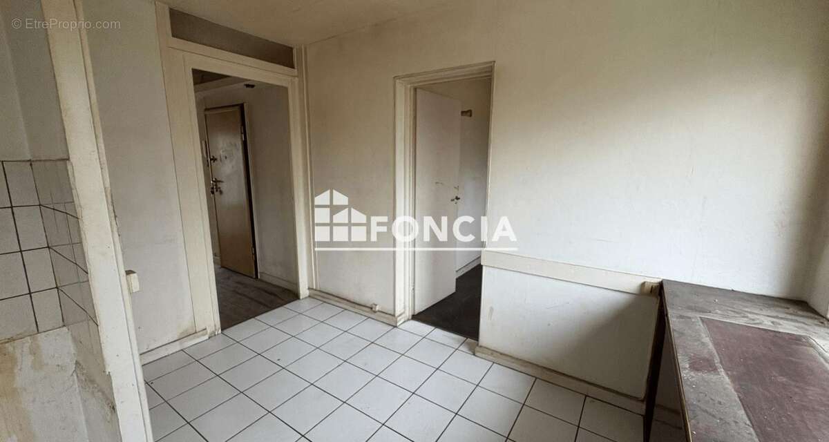 Appartement à FRESNES