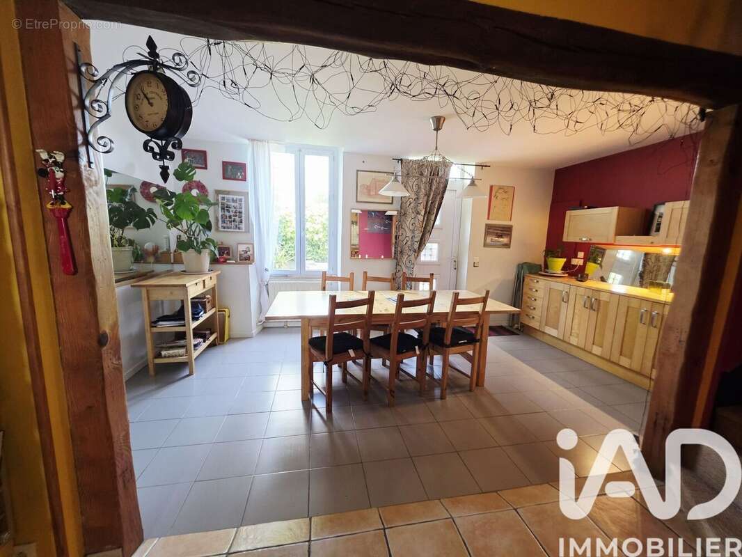 Photo 3 - Maison à VERDELAIS