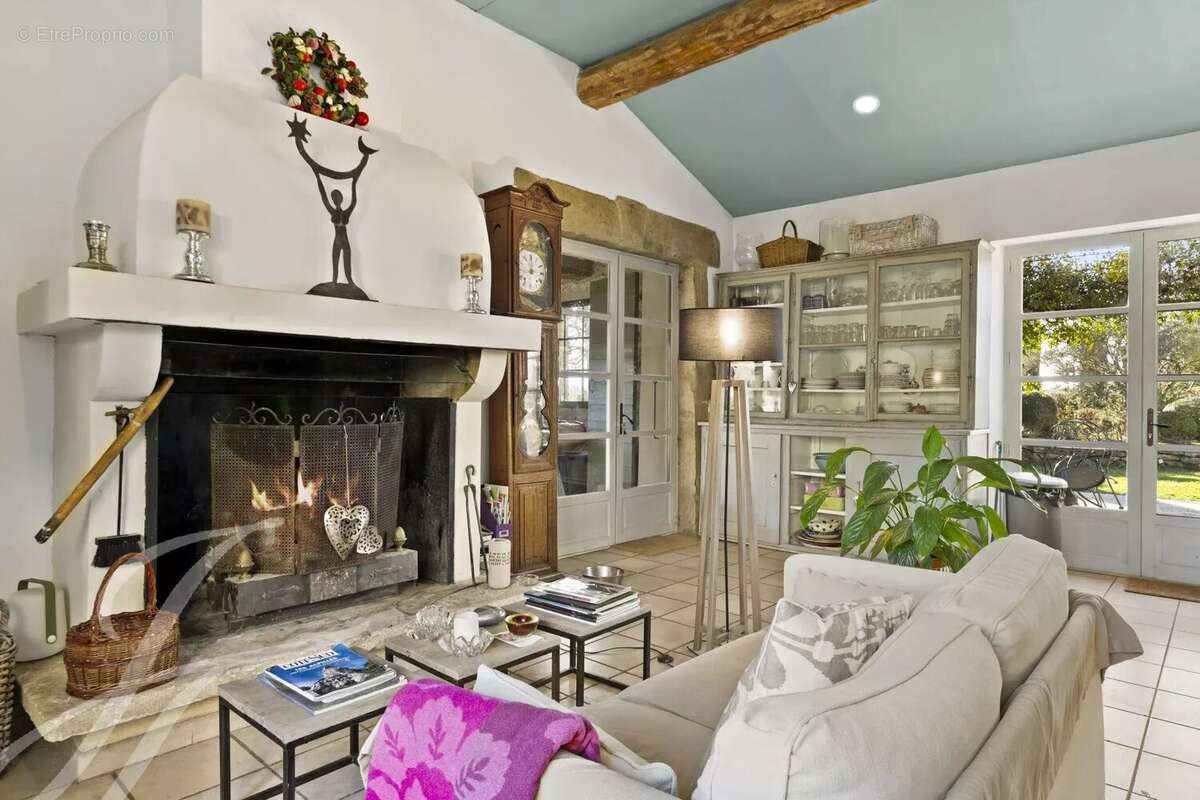 Maison à CABRIERES-D&#039;AVIGNON