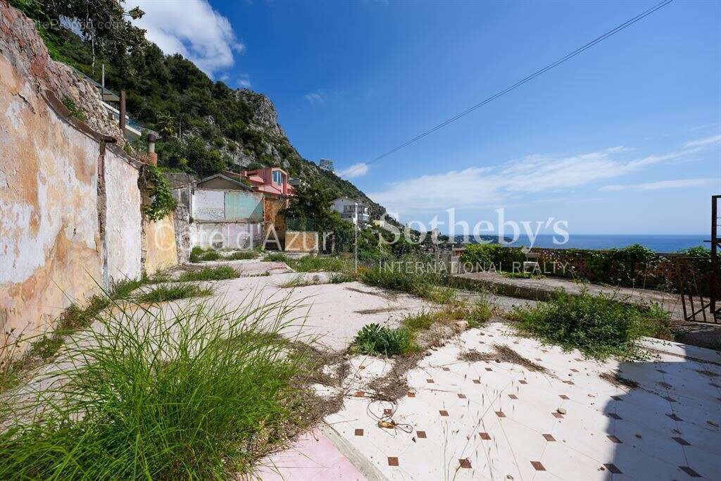 Terrain à ROQUEBRUNE-CAP-MARTIN