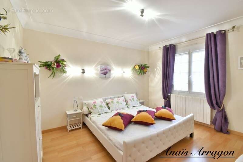 Maison à SAINTE-LIVRADE-SUR-LOT