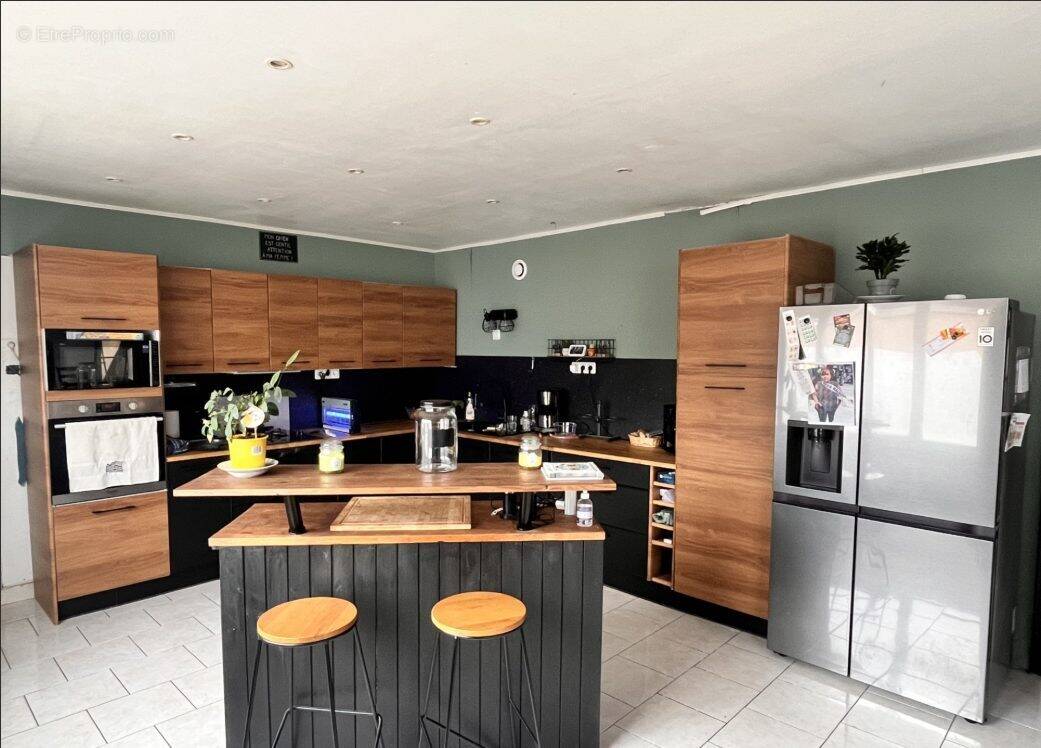 cuisine equipé - Maison à CONLIE