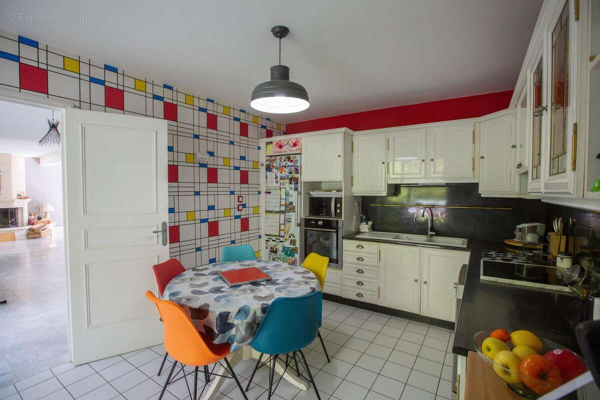 Photo 7 - Maison à LE MESNIL-SAINT-DENIS