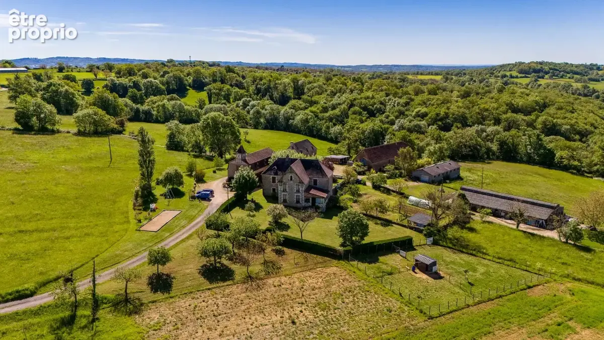 Un plaisir quercynois  - deux grandes maisons en pierre en pleine campagne - photo 13