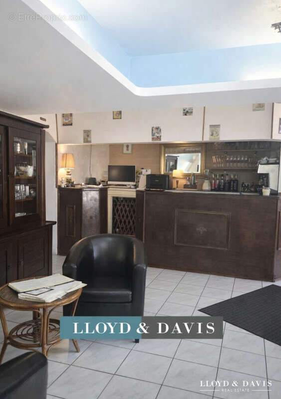 Commerce à GUECELARD