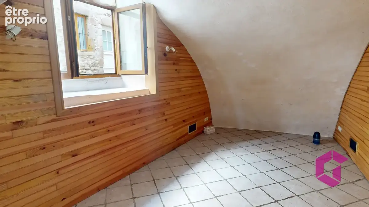 Issoire centre Maison 56M2 Type T2 - photo 6
