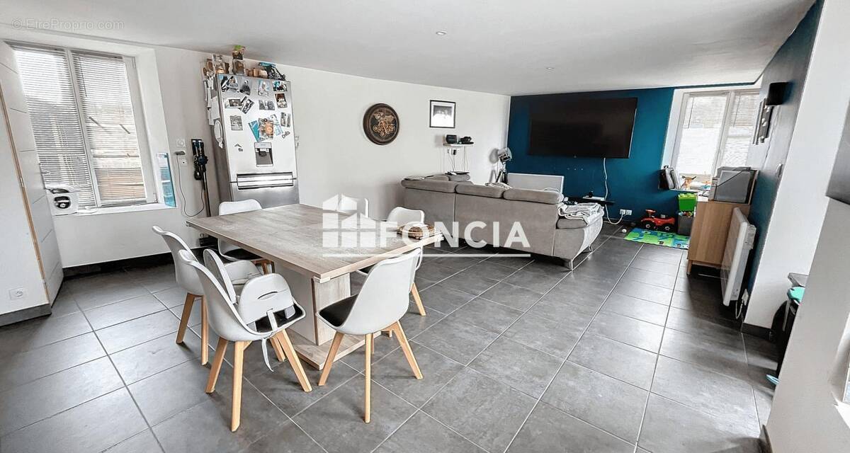 Maison à LA CHAPELLE-BICHE