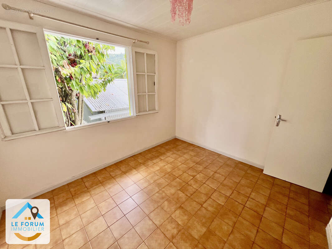 Maison à ENTRE-DEUX