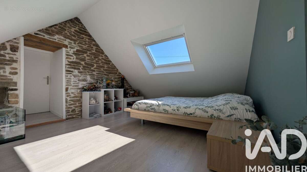 Maison 134 m² à Moreac  - photo 9