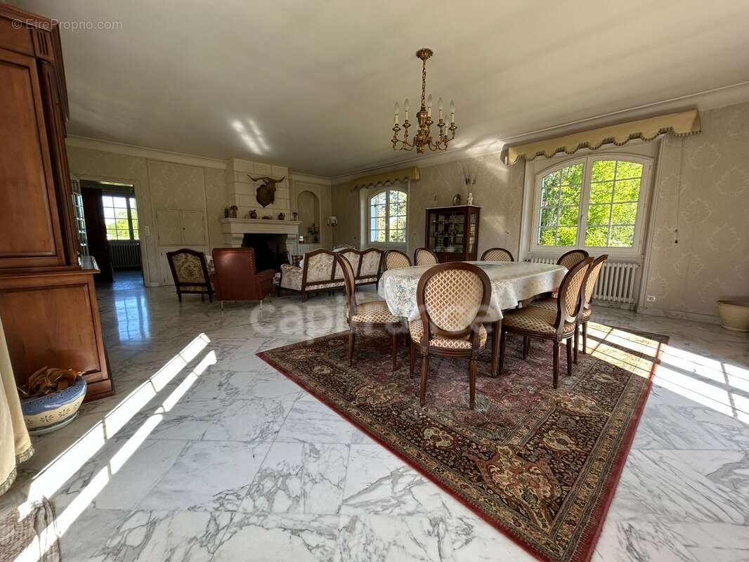 Maison à vendre 7 pièces THIVIERS (24)252m² sur plus de 5000m² de terrain - photo 4