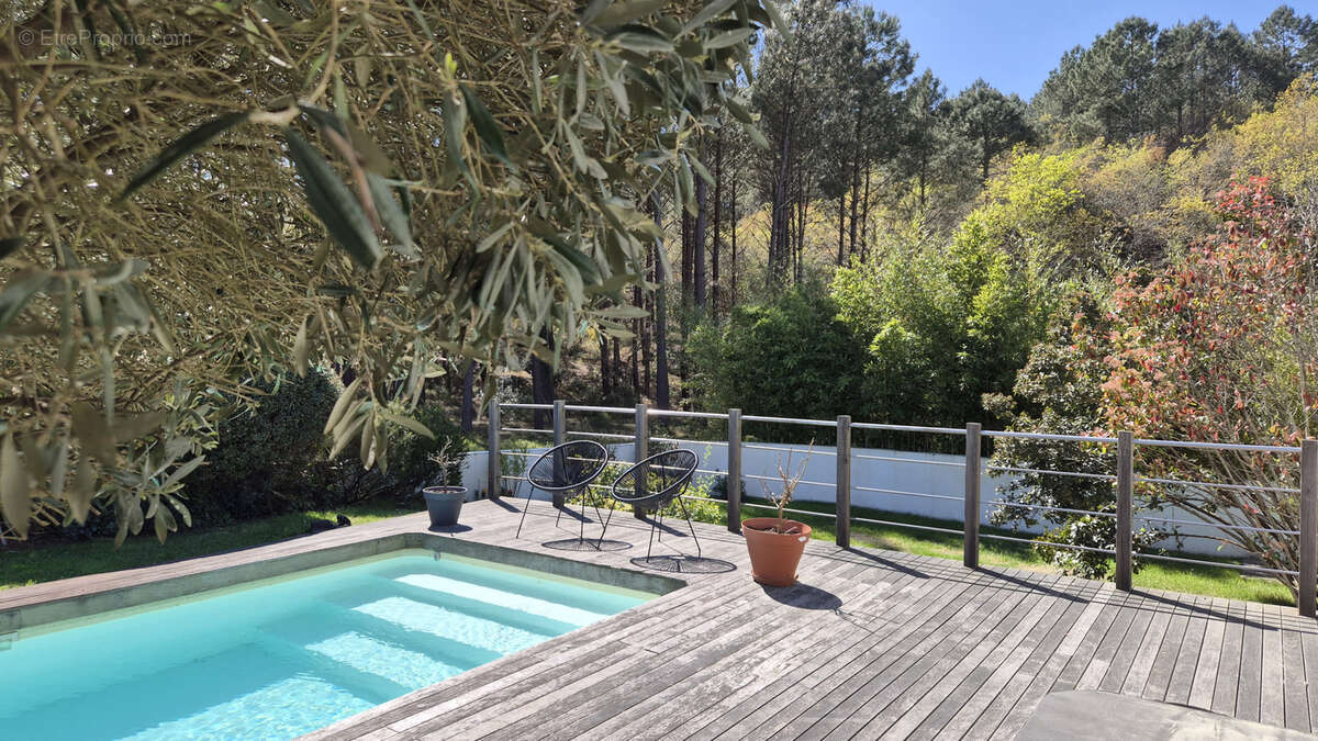 Maison à LE BOUSCAT