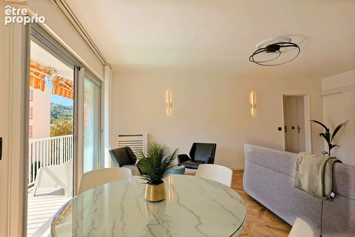 A Vendre - 2 Pièces 53m2 entièrement rénové - photo 9