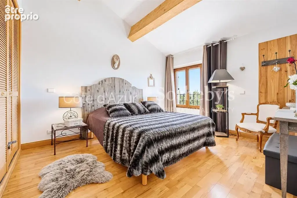 Tourrettes, bastide provençale de 196 m² avec piscine et parc de plus d’un hectare - photo 18